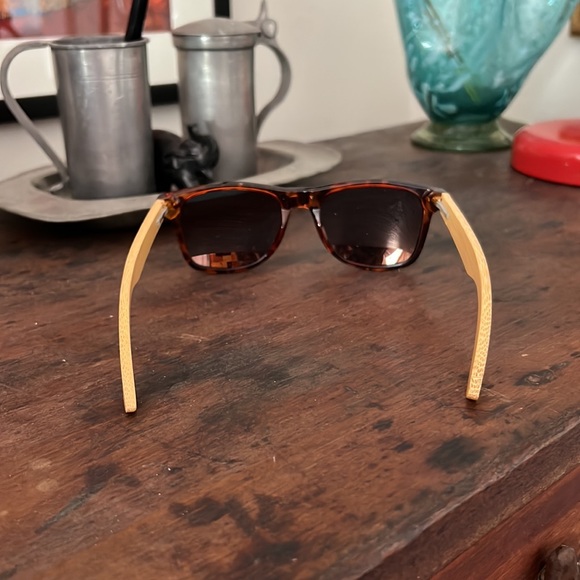 New Tortise PC Frame + Natural Bamboo + Orange Polarized Lens + Unisex - Picture 5 of 10